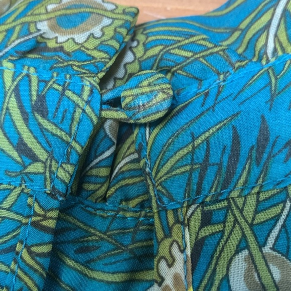 Liberty of London fully lined top with rich  Peacock feathers - Picture 10 of 11